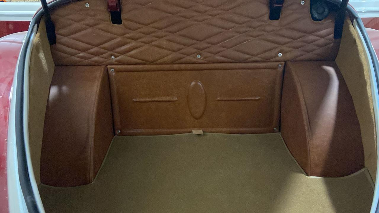 Diamond quilted trunk